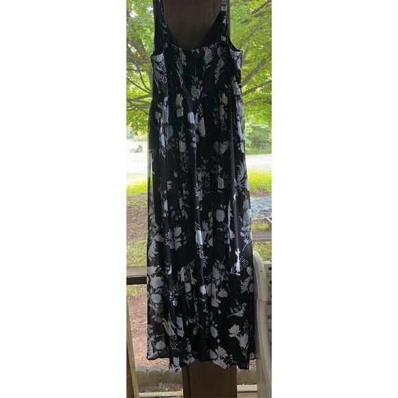Torrid Black & Blue Floral Maxi Chiffon Pleated Dress Sz 00 M/L 10 - Picture 7 of 10